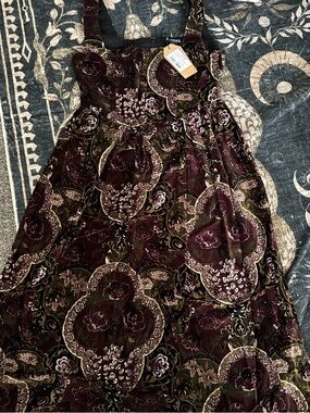 Disturbia Burgundy Floral Velvet Midi Dress